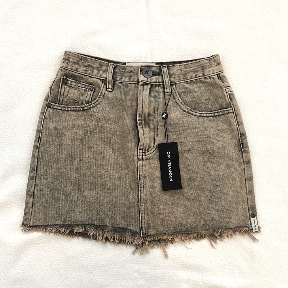 NWT One Teaspoon Distressed Denim Skirt size 25